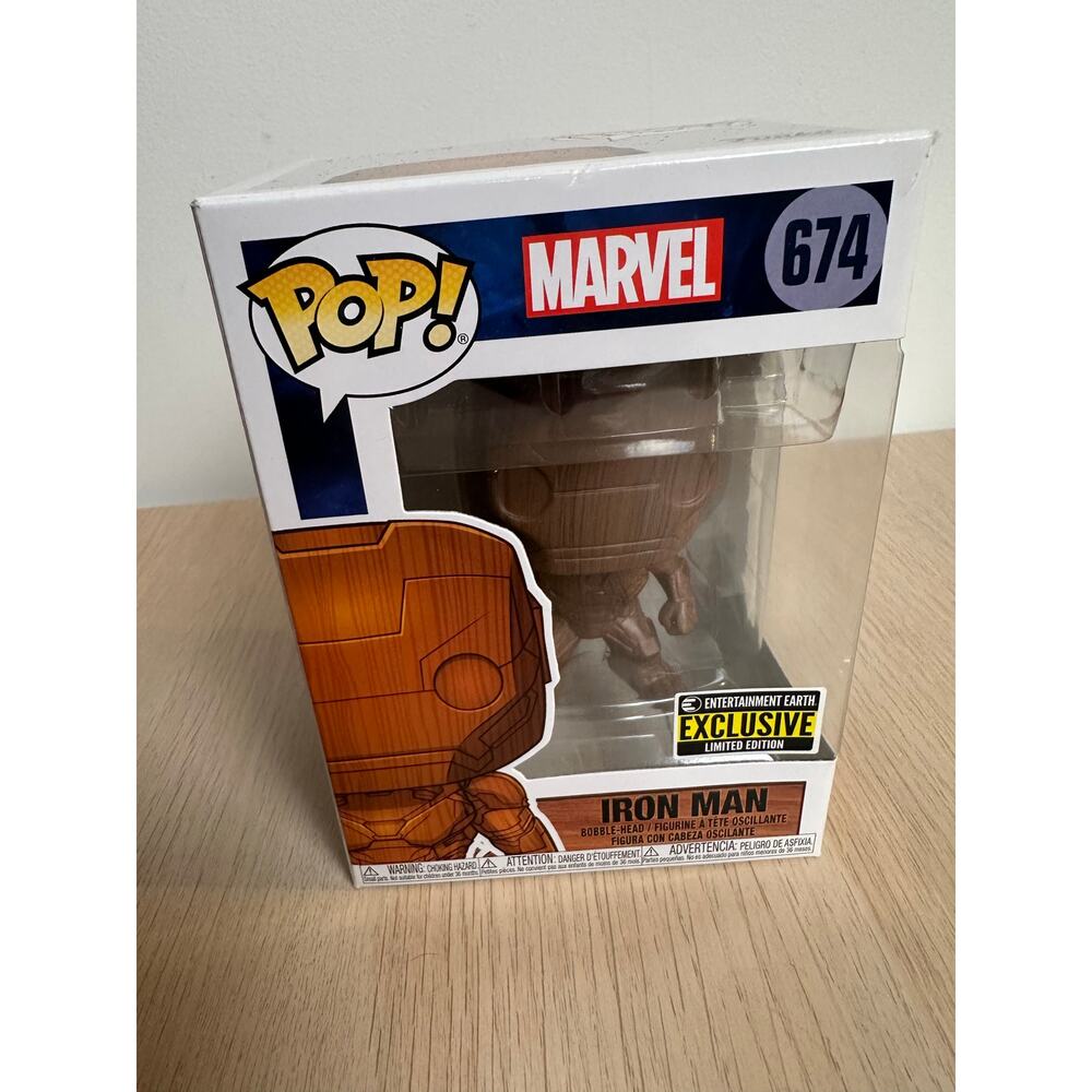 Iron Man Entertainment Earth Exclusive Funko Pop 674 - NEW